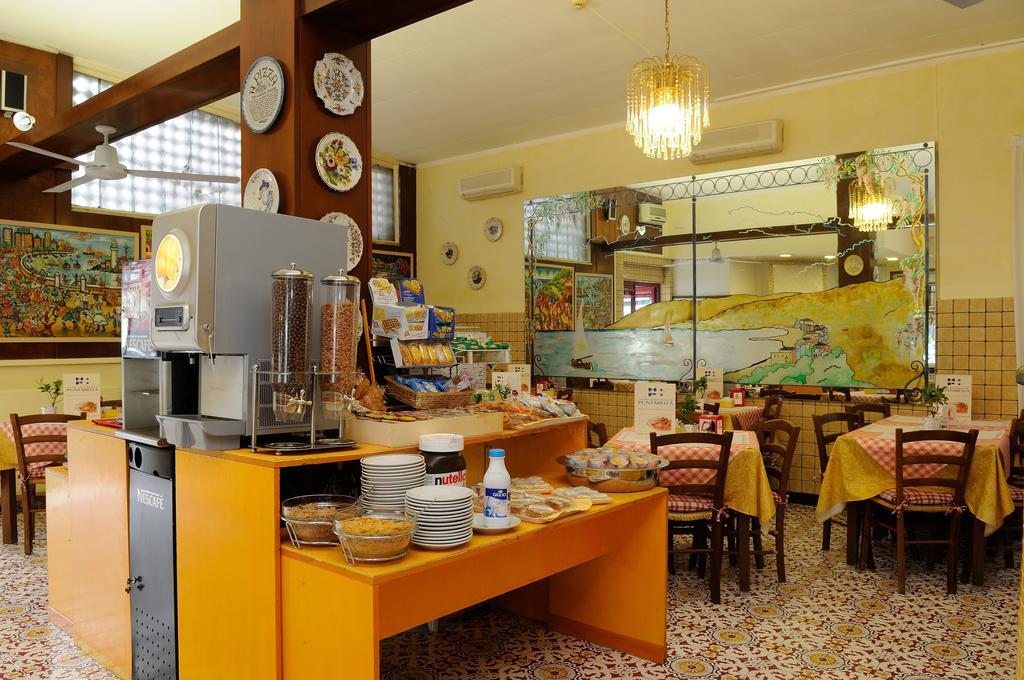 Hotel Puntabella Varazze Εξωτερικό φωτογραφία